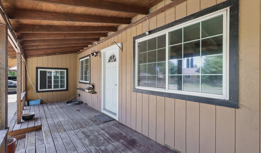 2811 Lupine St, Anderson, CA 96007 - 3 Beds, 2 Bath