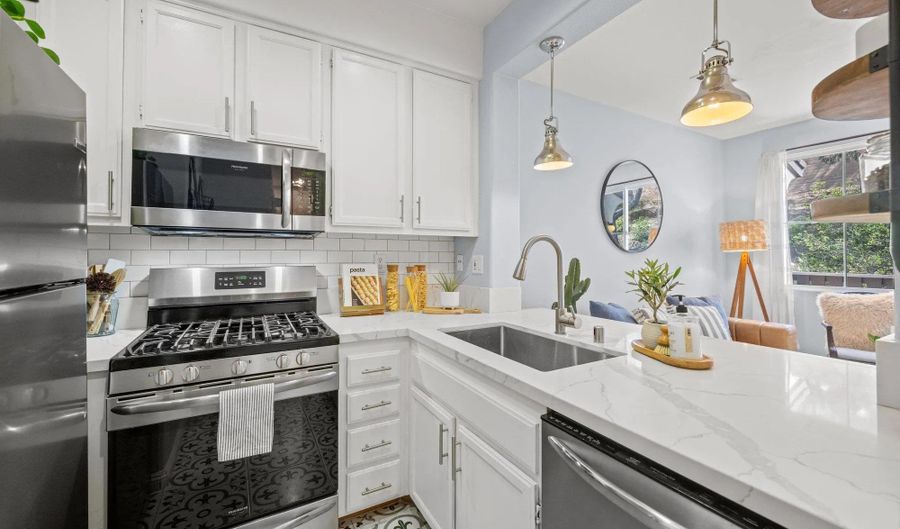 6008 Paseo Salinero, Carlsbad, CA 92009 - 3 Beds, 2 Bath