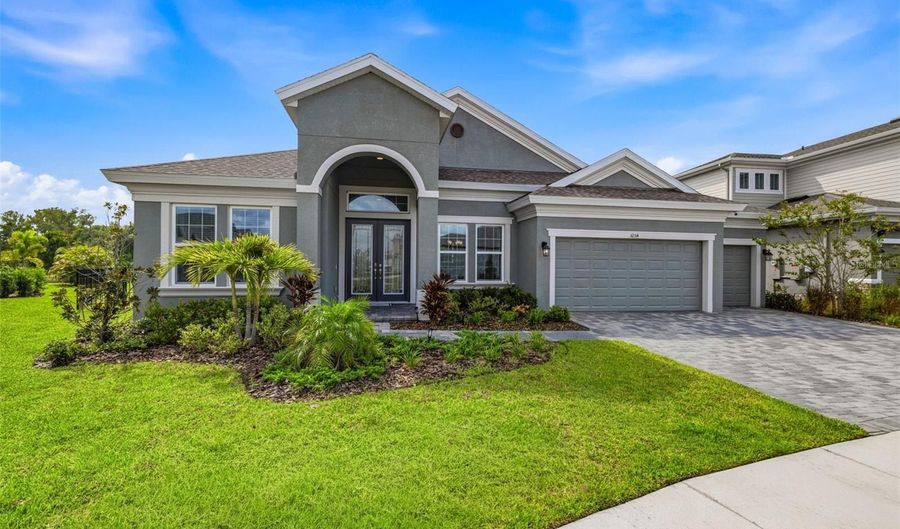 5254 WOLF CREEK Dr, Apollo Beach, FL 33572 - 4 Beds, 3 Bath