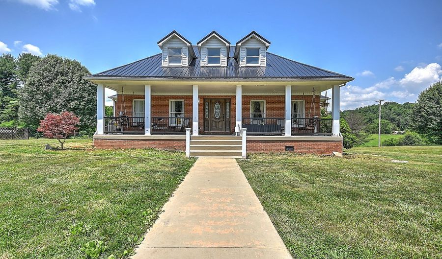 22643 Twin Oaks Rd, Abingdon, VA 24211 - 5 Beds, 4 Bath