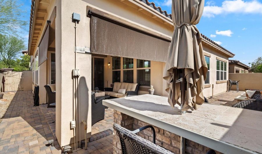 92 ALMARTE Dr, Carefree, AZ 85377 - 2 Beds, 3 Bath