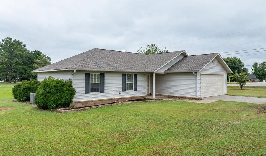 110 Luckau Ln, Alma, AR 72921 - 3 Beds, 2 Bath