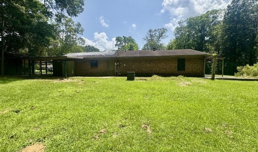 6217 CHRIS Rd, Bastrop, LA 71220 - 3 Beds, 2 Bath