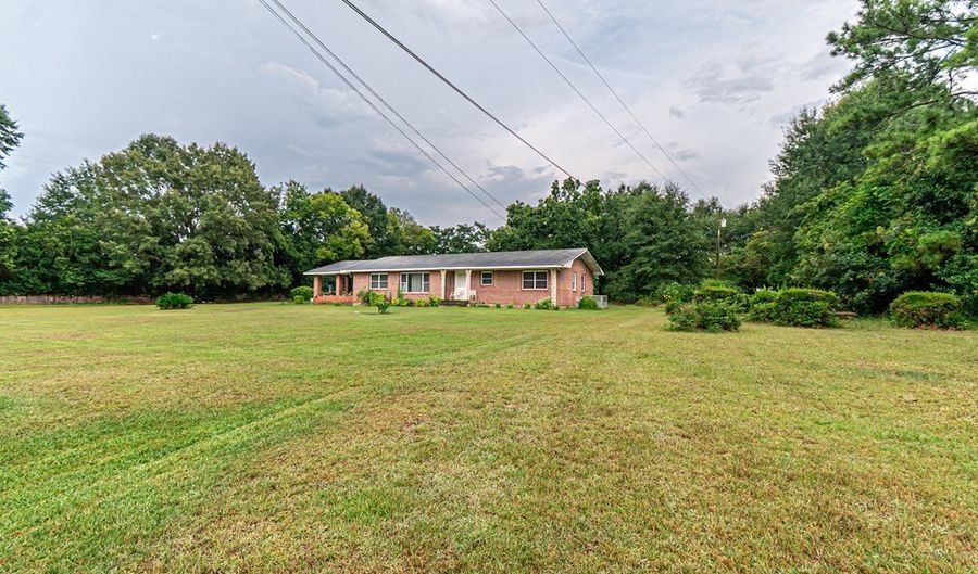 535 Ozark Rd, Abbeville, AL 36310 - 3 Beds, 2 Bath