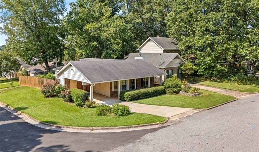 826 CHEYENNE Ave, Auburn, AL 36830 - 3 Beds, 2 Bath