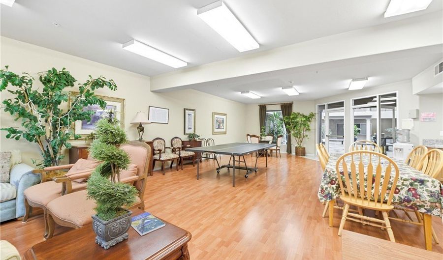 200 5 TH St N 101, Alhambra, CA 91801 - 2 Beds, 2 Bath
