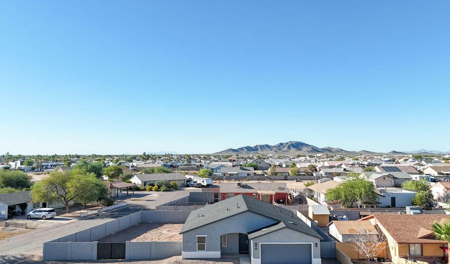 10398 W Midnight Dr, Arizona City, AZ 85123 - 3 Beds, 2 Bath