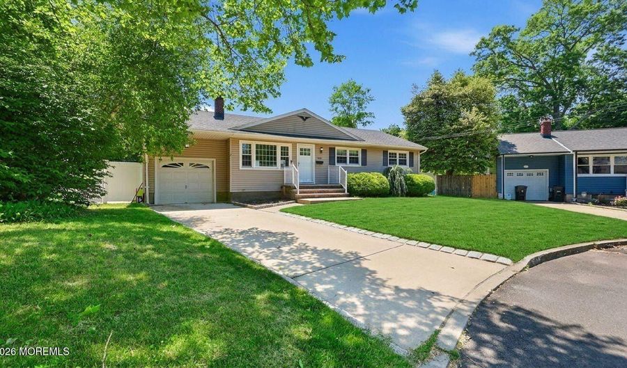 575 Garfield Ave, Belford, NJ 07718 - 3 Beds, 2 Bath