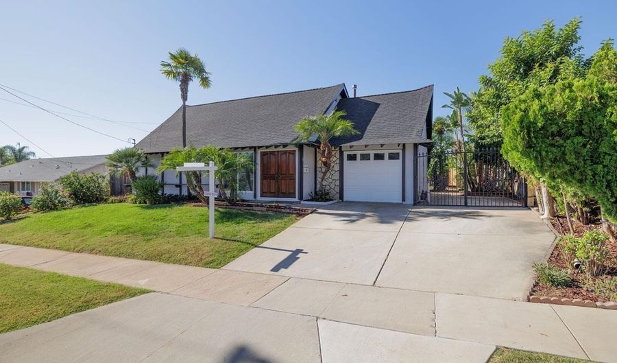 643 N Citrus Ave, Escondido, CA 92027 - 4 Beds, 2 Bath