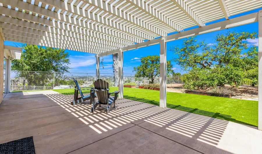5762 Alta Vista Ave, San Diego, CA 92114 - 6 Beds, 4 Bath