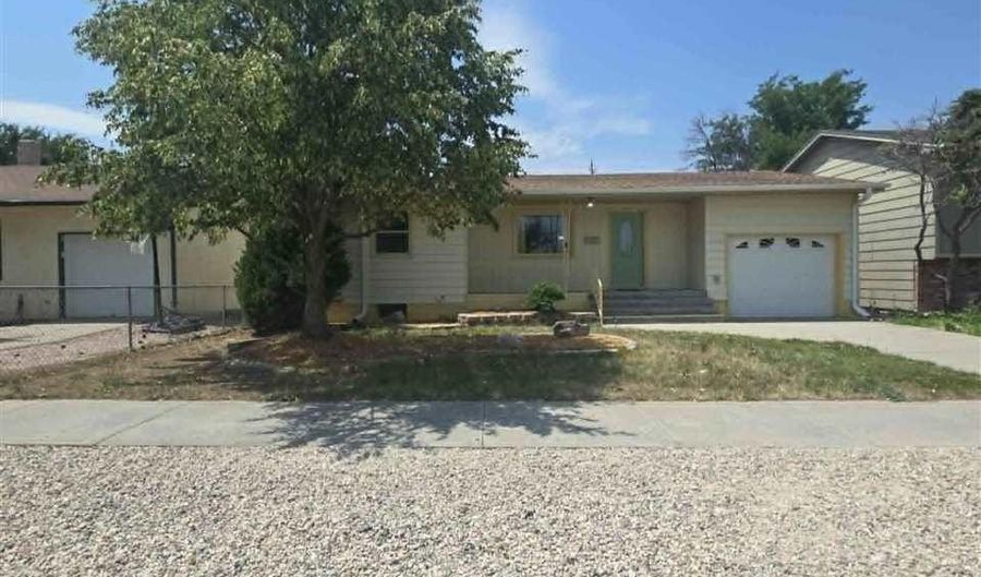 620 HUDSON Ave, Alliance, NE 69301 - 3 Beds, null Bath
