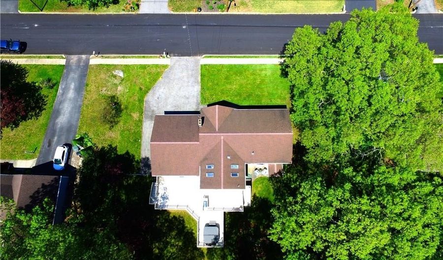 23 Watercress Ct, Coventry, RI 02816 - 3 Beds, 3 Bath