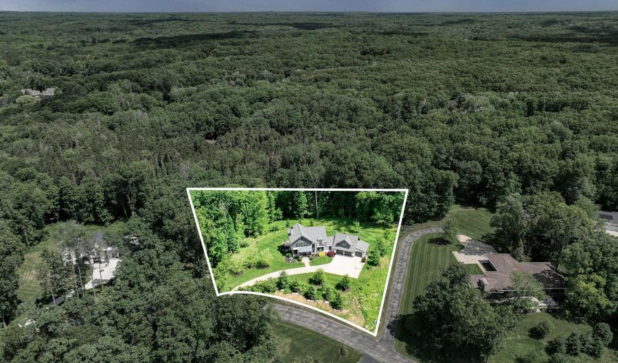 8279 Revado Hills Ct, Ada, MI 49301 - 5 Beds, 5 Bath
