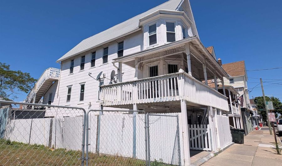 36 N Florida Ave 3, Atlantic City, NJ 08401 - 3 Beds, 1 Bath