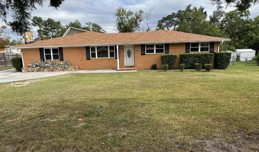 3641 Lake Shore Dr, Martinez, GA 30907 - 6 Beds, null Bath