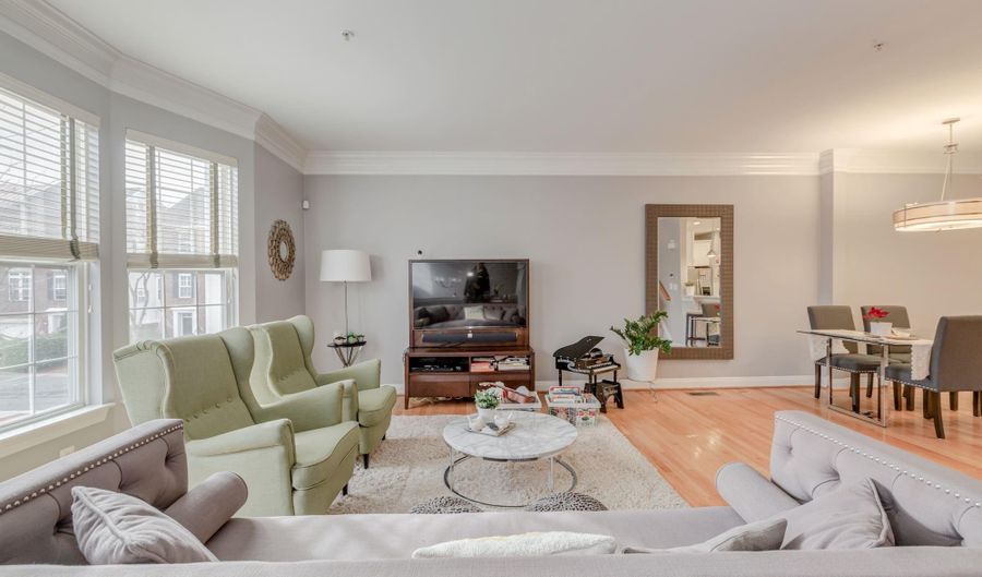 5112 KNAPP Pl, Alexandria, VA 22304 - 3 Beds, 3 Bath