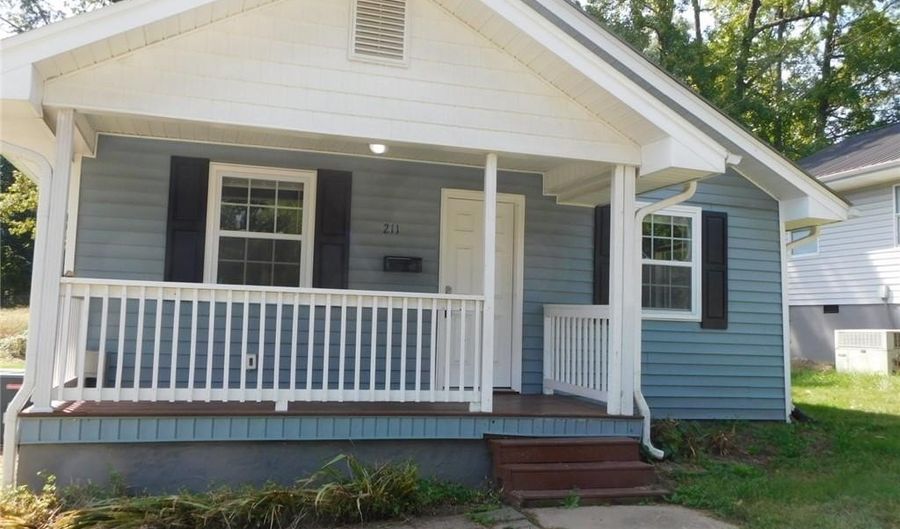 211 Armfield Ave, Asheboro, NC 27203 - 2 Beds, 1 Bath