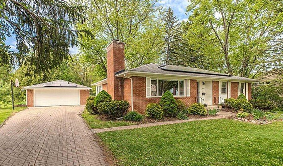 1516 Arborview Blvd, Ann Arbor, MI 48103 - 3 Beds, 2 Bath