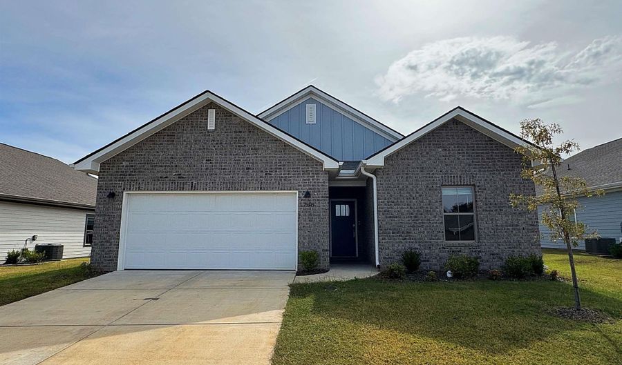 25345 Evanford Dr, Athens, AL 35613 - 4 Beds, 3 Bath