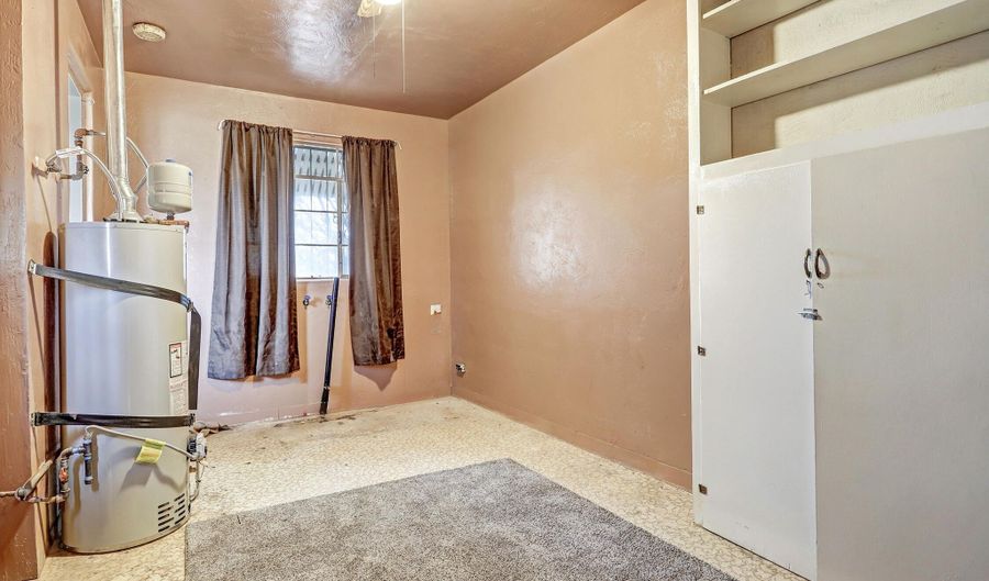 544 Cagua Dr SE, Albuquerque, NM 87108 - 3 Beds, 1 Bath