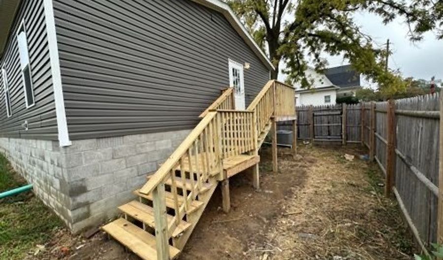 305 Saint Clair St, Bicknell, IN 47512 - 3 Beds, 2 Bath