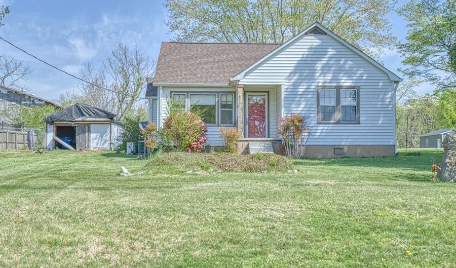 520 Buffalo Valley Rd, Baxter, TN 38544 - 3 Beds, 2 Bath