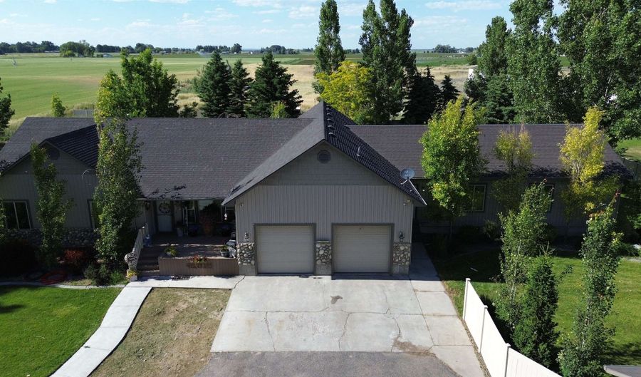 22 E Rich Ln, Blackfoot, ID 83221 - 4 Beds, 3 Bath