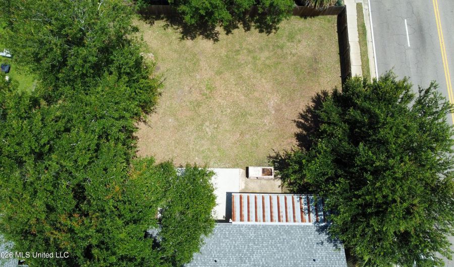 2300 Arbor Dr, Biloxi, MS 39531 - 3 Beds, 2 Bath