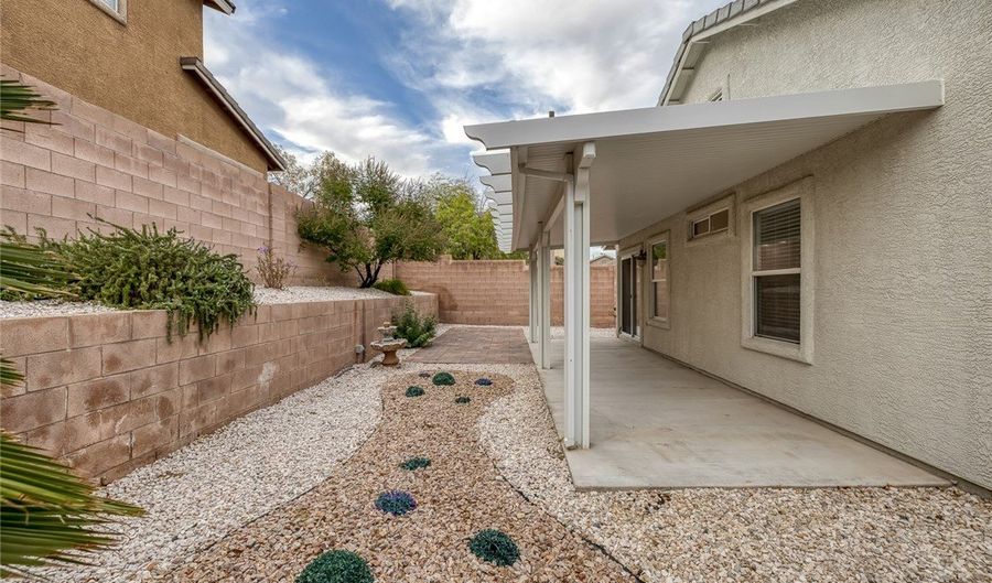 3367 Hillside Garden Dr, Las Vegas, NV 89135 - 3 Beds, 2 Bath