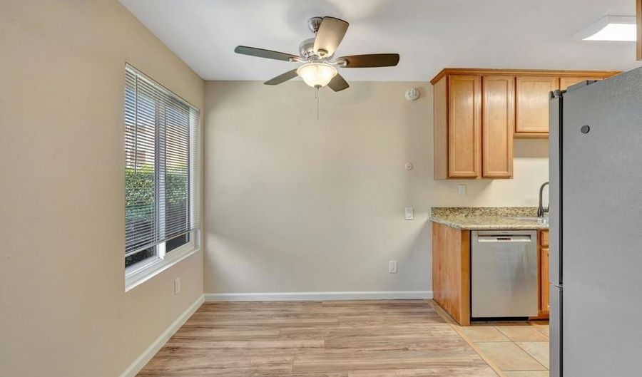 3454 Castle Glen Dr, San Diego, CA 92123 - 2 Beds, 2 Bath