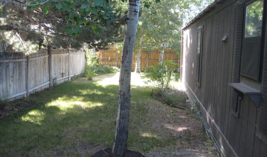 216 Elm Street St, Bellevue, ID 83313 - 2 Beds, 2 Bath