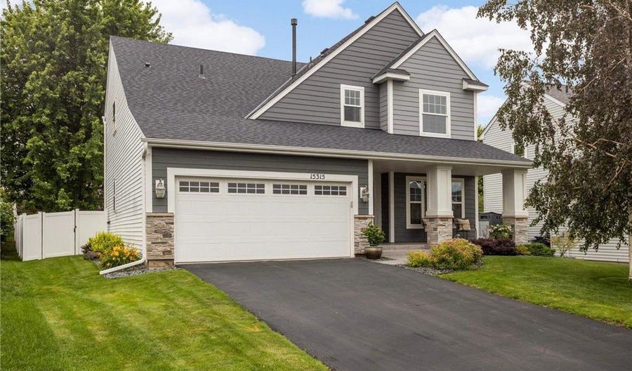 15315 Dundee Ct, Apple Valley, MN 55124 - 4 Beds, 3 Bath