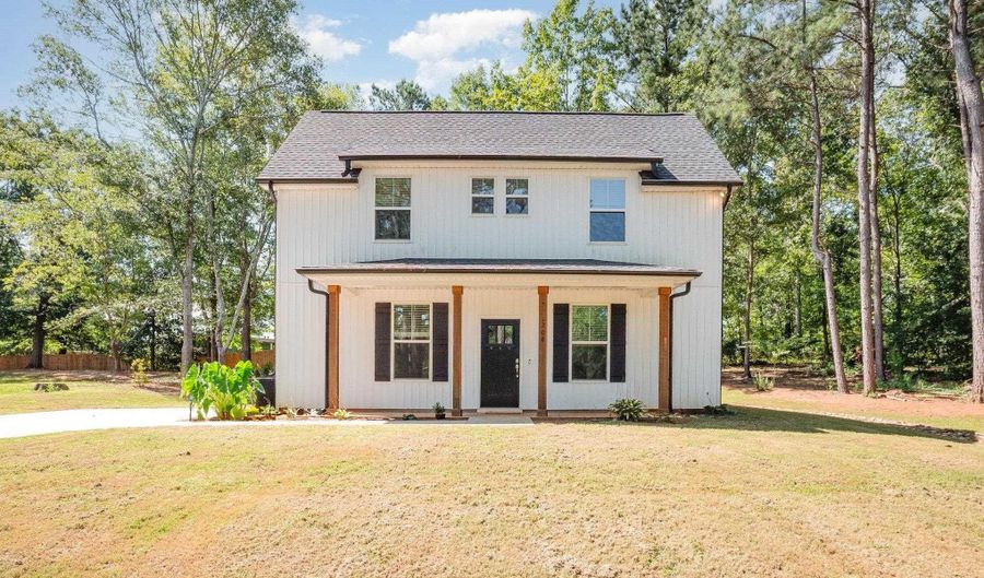 208 Big Woods Cir, Belton, SC 29627 - 3 Beds, 3 Bath