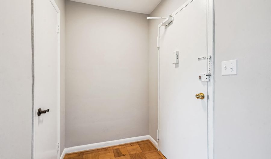 3515 WASHINGTON Blvd 515, Arlington, VA 22201 - 1 Beds, 1 Bath