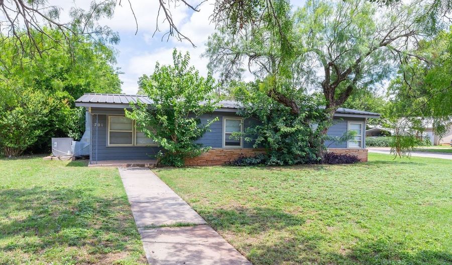 701 Forrest Ave, Abilene, TX 79603 - 4 Beds, 2 Bath