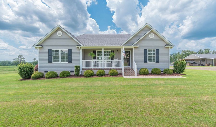 2650 Moore Rd, Barnwell, SC 29812 - 3 Beds, 2 Bath