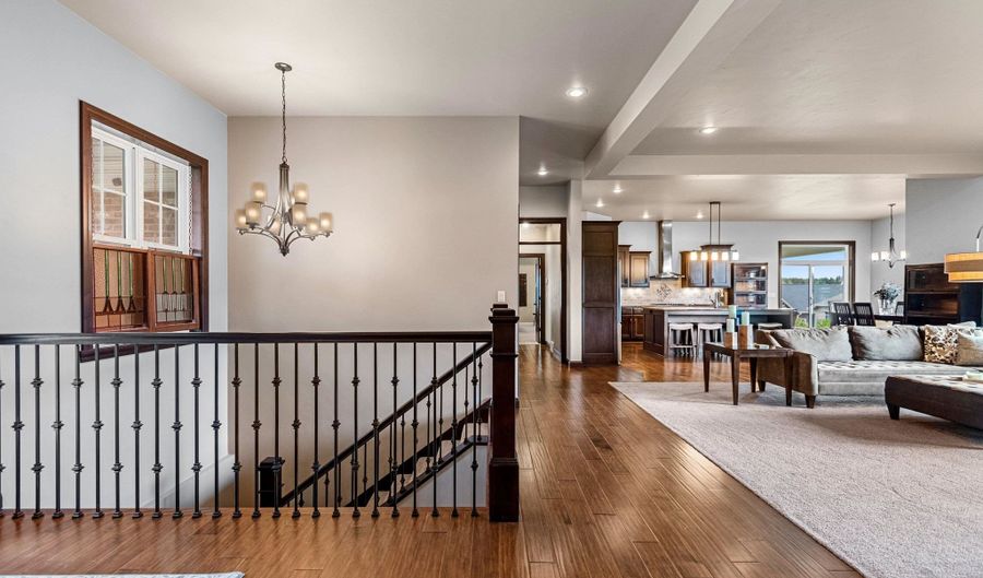 6600 N KUREY Dr, Appleton, WI 54913 - 5 Beds, 4 Bath