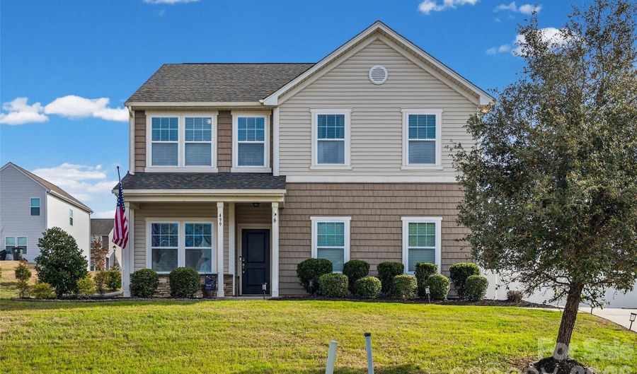 499 Dutch White Dr, Clover, SC 29710 - 4 Beds, 3 Bath