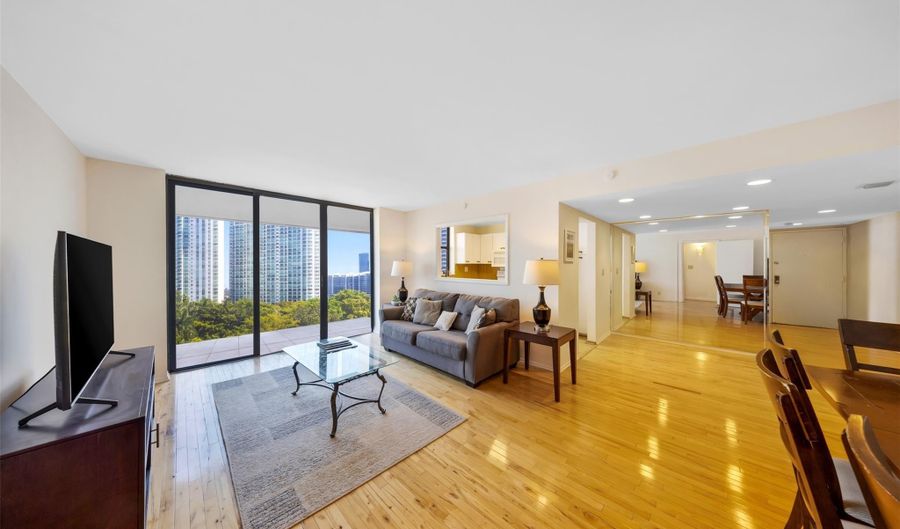 18181 NE 31st Ct 804, Aventura, FL 33160 - 2 Beds, 2 Bath