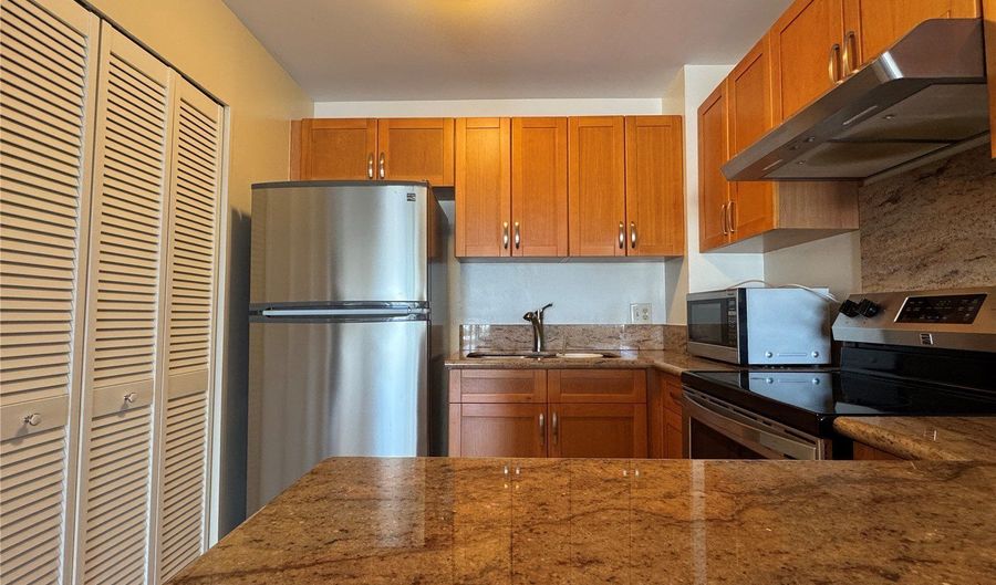 2474 Kapiolani Blvd 401, Honolulu, HI 96826 - 2 Beds, 2 Bath
