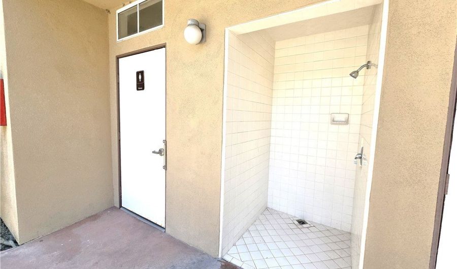 21415 S Vermont Ave 12, Torrance, CA 90502 - 1 Beds, 1 Bath
