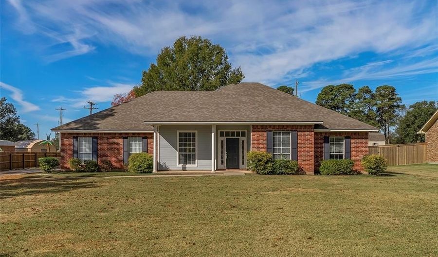 116 Sherwood Dr, Benton, LA 71006 - 4 Beds, 3 Bath