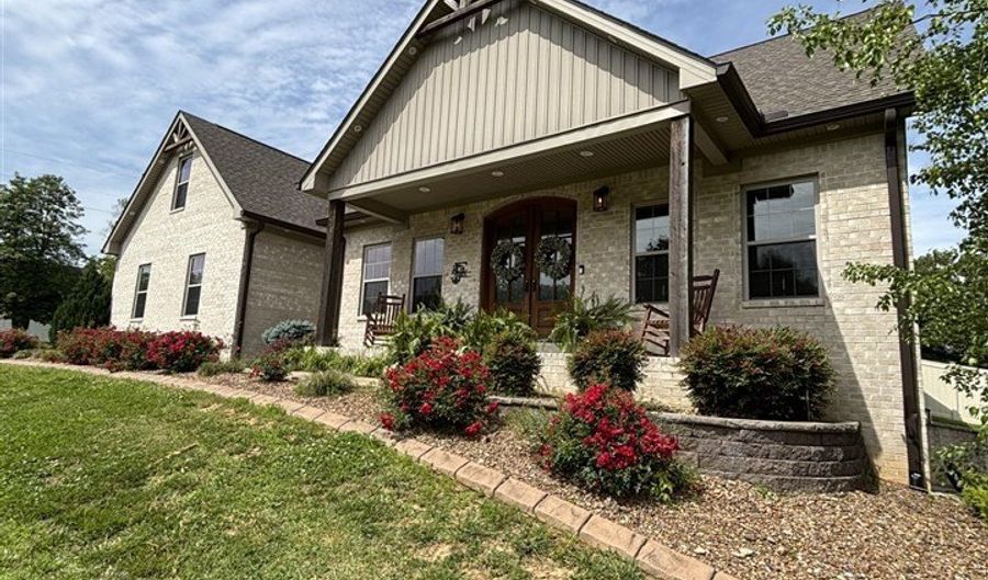 50 Bowling Ln, Alvaton, KY 42122 - 4 Beds, 3 Bath