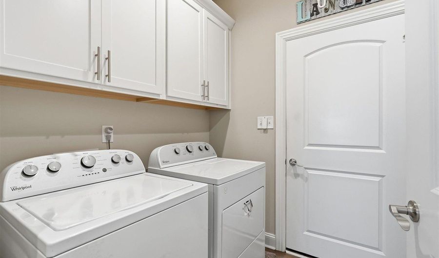 7125 Hilliard Cir, Alvaton, KY 42122 - 4 Beds, 3 Bath