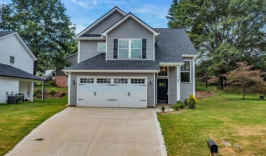 101 A Mountain View Ave, Greer, SC 29650 - 3 Beds, 3 Bath