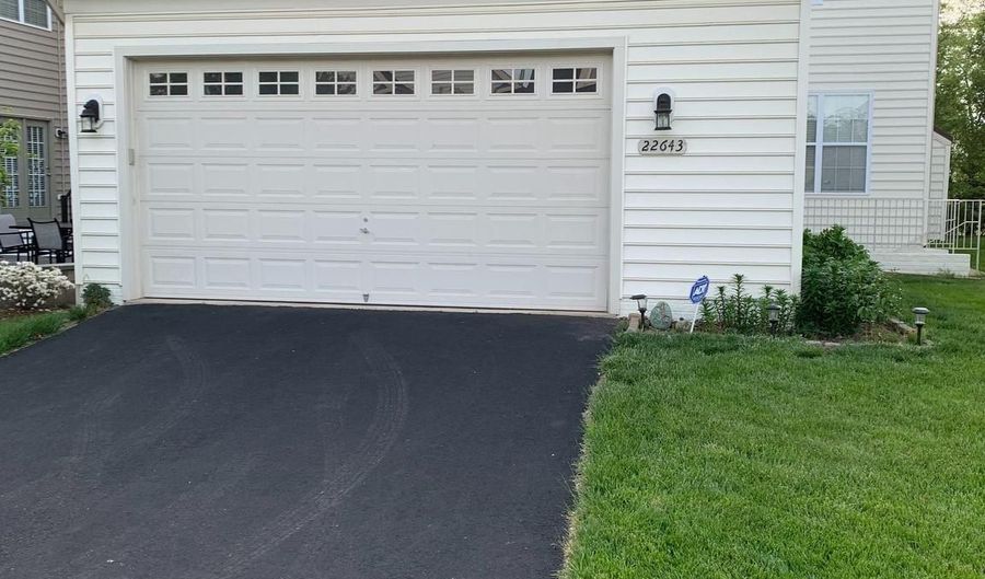 22643 TIVOLI Ln, Ashburn, VA 20148 - 5 Beds, 4 Bath