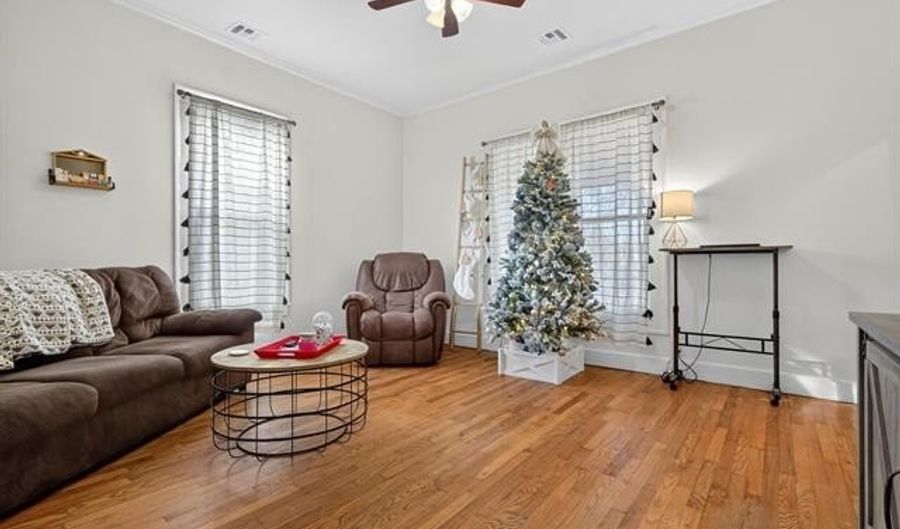 1013 S Johnstone Ave, Bartlesville, OK 74003 - 2 Beds, 1 Bath