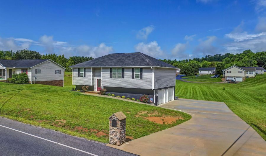 6245 Snapps Ferry Rd, Afton, TN 37616 - 3 Beds, 2 Bath