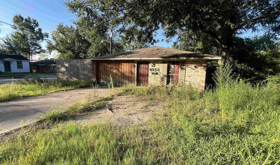 4956 Bawell St, Baton Rouge, LA 70808 - 3 Beds, 2 Bath