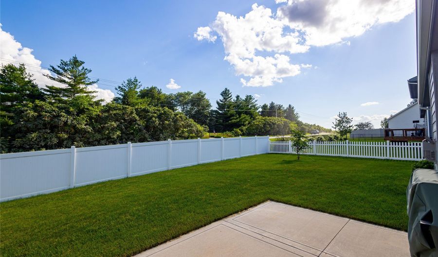 1105 Hunter Ct, Adel, IA 50003 - 4 Beds, 3 Bath